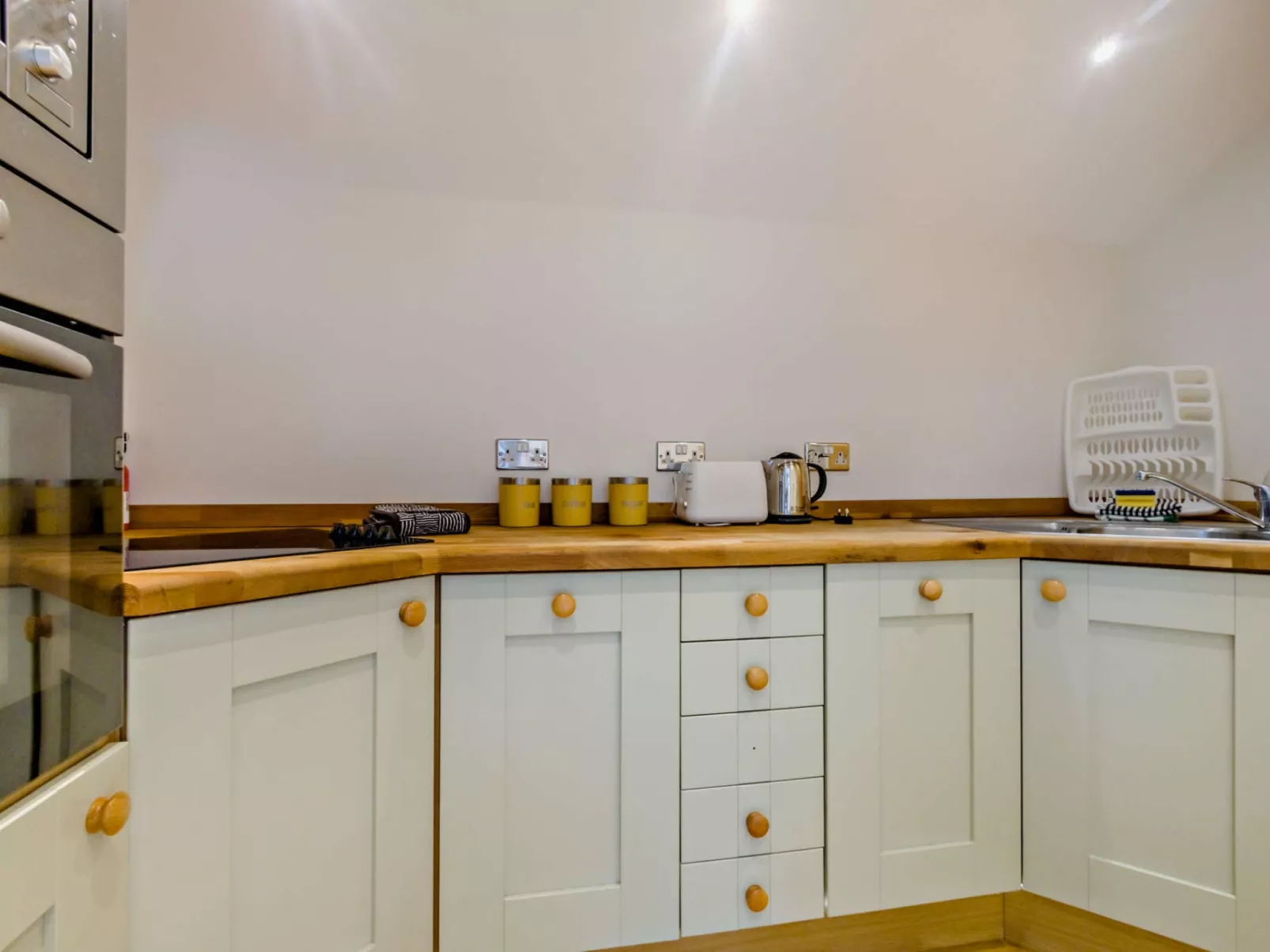 The House at No. 47-Dedans