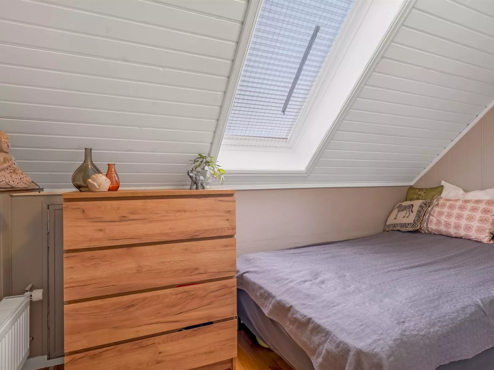 "Missa" - 2km to the fjord-Dedans