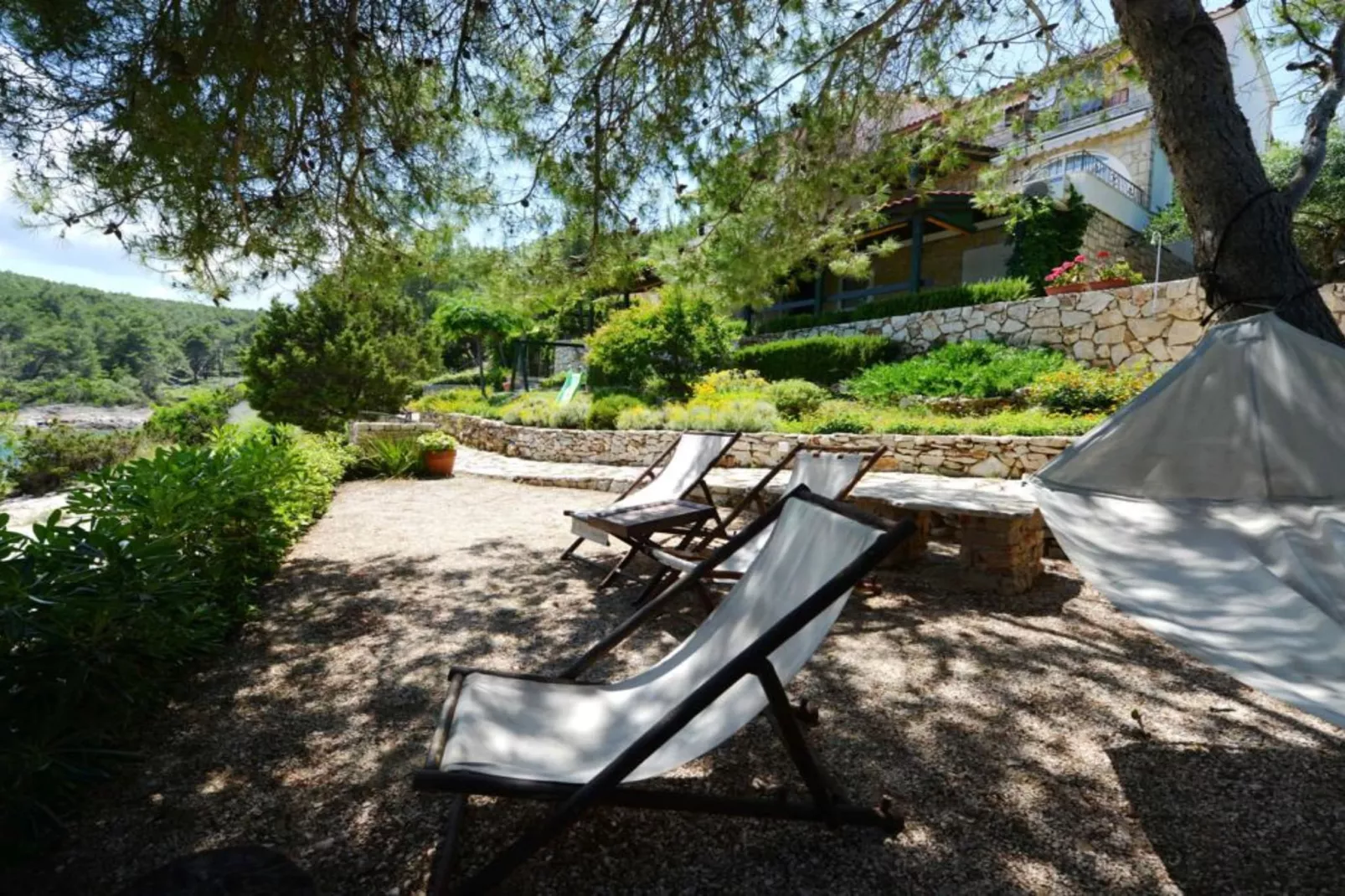 Two-Bedroom Apartment (Kadulja)-Outdoor