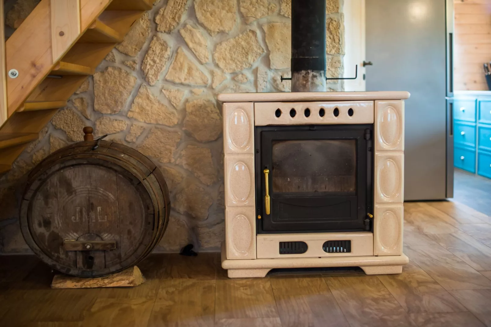 Serene Rustic Haven Holiday Home with Sauna - Two Bedroom Holiday Home with Sauna-Indoor