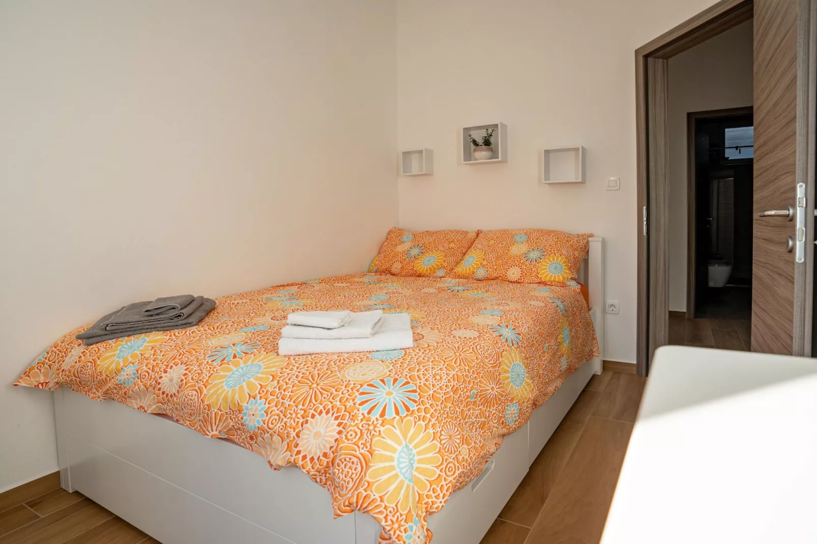 Peaceful Oasis in Nature Holiday Home with Terrace and Sauna - Three Bedroom Holiday Home with Terrace and Sauna-Bedroom