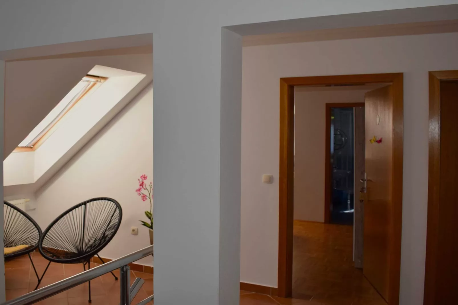 Zevnik Quiet Retreat with Stunning Views and Equestrian Activities  - Double Room with Private Bathroom-Indoor