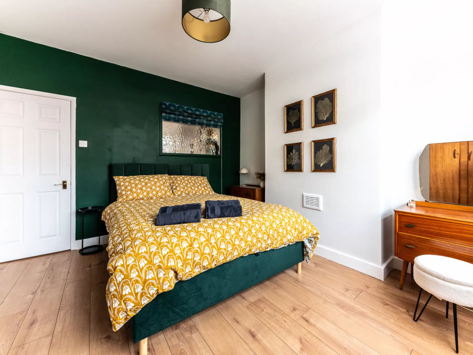 Sheila's Cottage-Inside