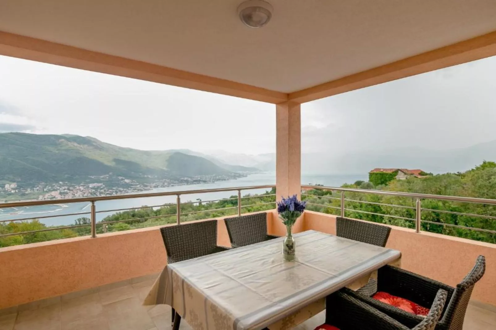 Tranquil Retreat with Private Pool in Lustica Bay - One Bedroom Apartment with Balcony and Sea View 1-Terrasse / balcon