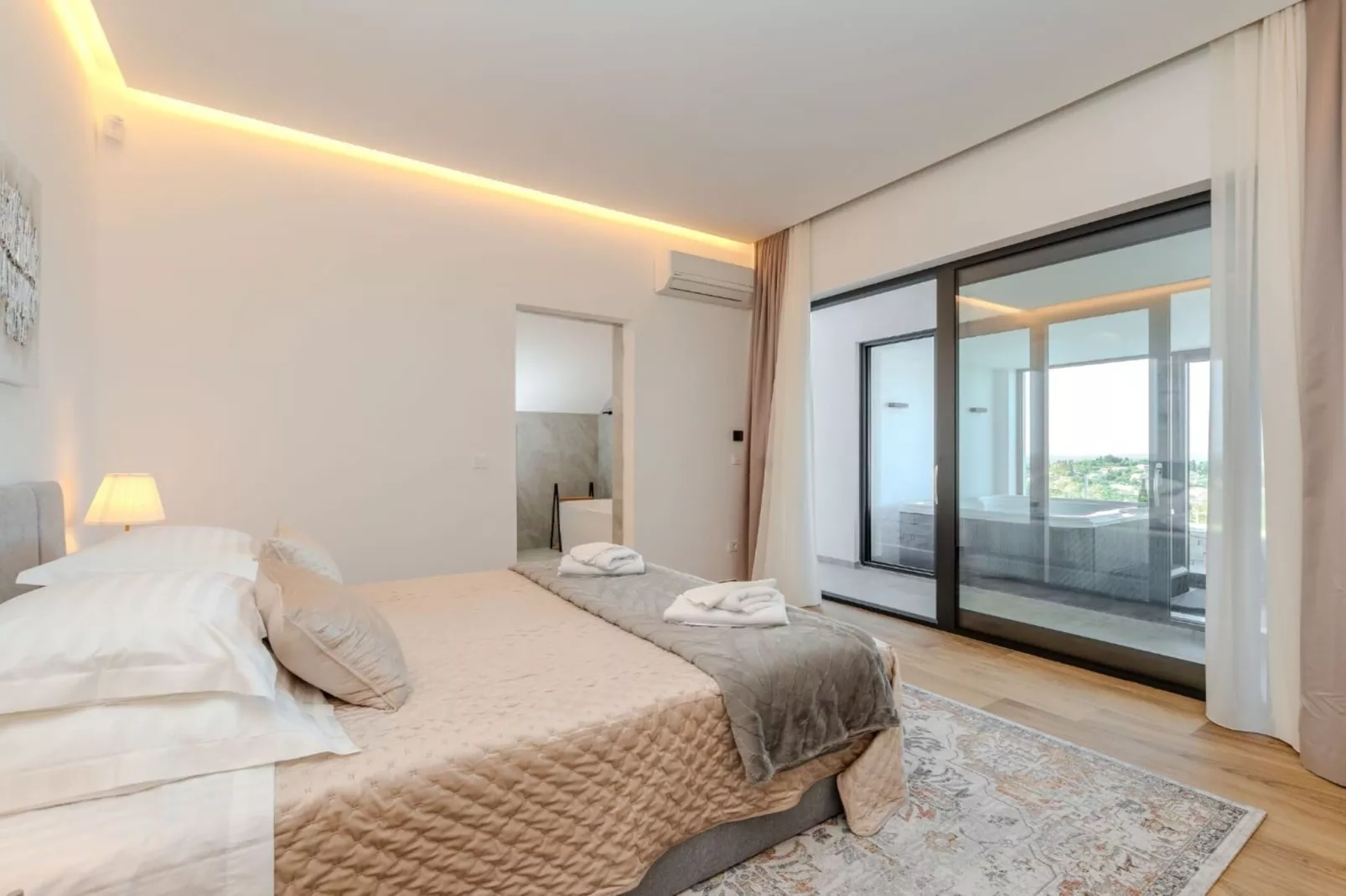 Holiday Home Good Life-Bedroom