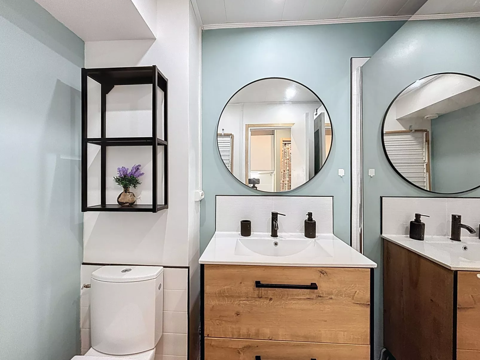 Le Saint Clair-Inside