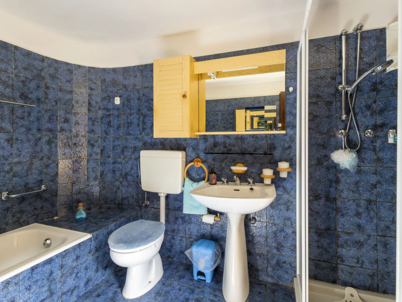 La Maison de Tobie-Inside