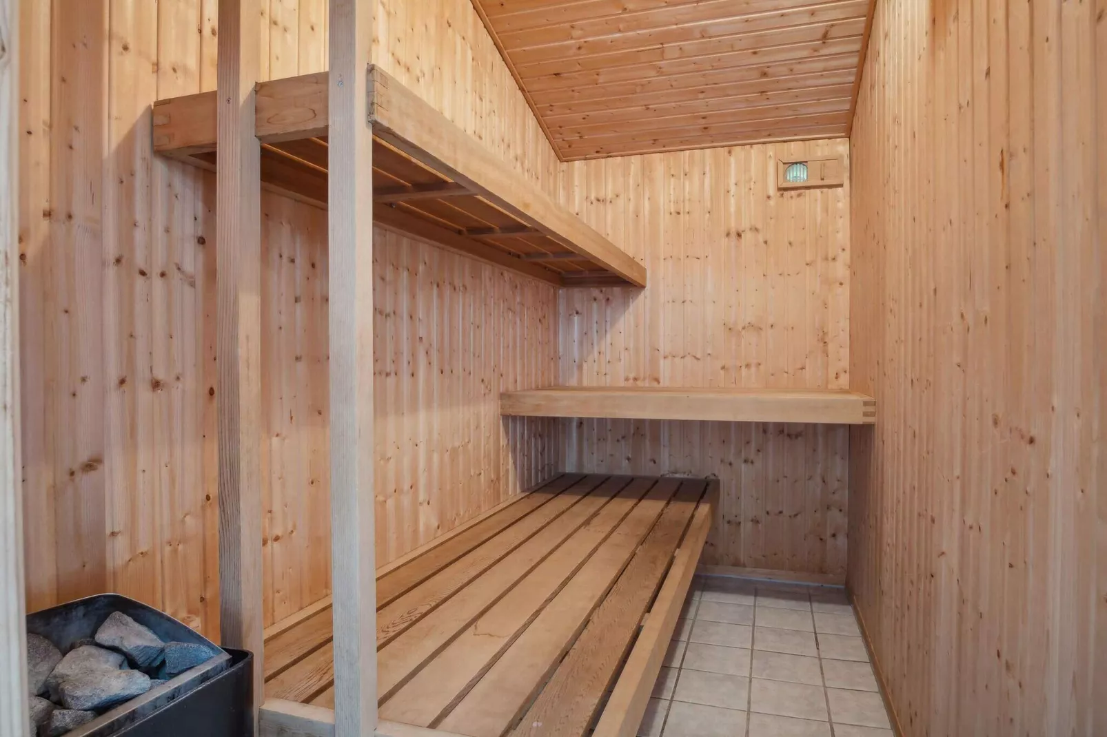 5 Sterne Ferienhaus in Dannemare-Innenbereich