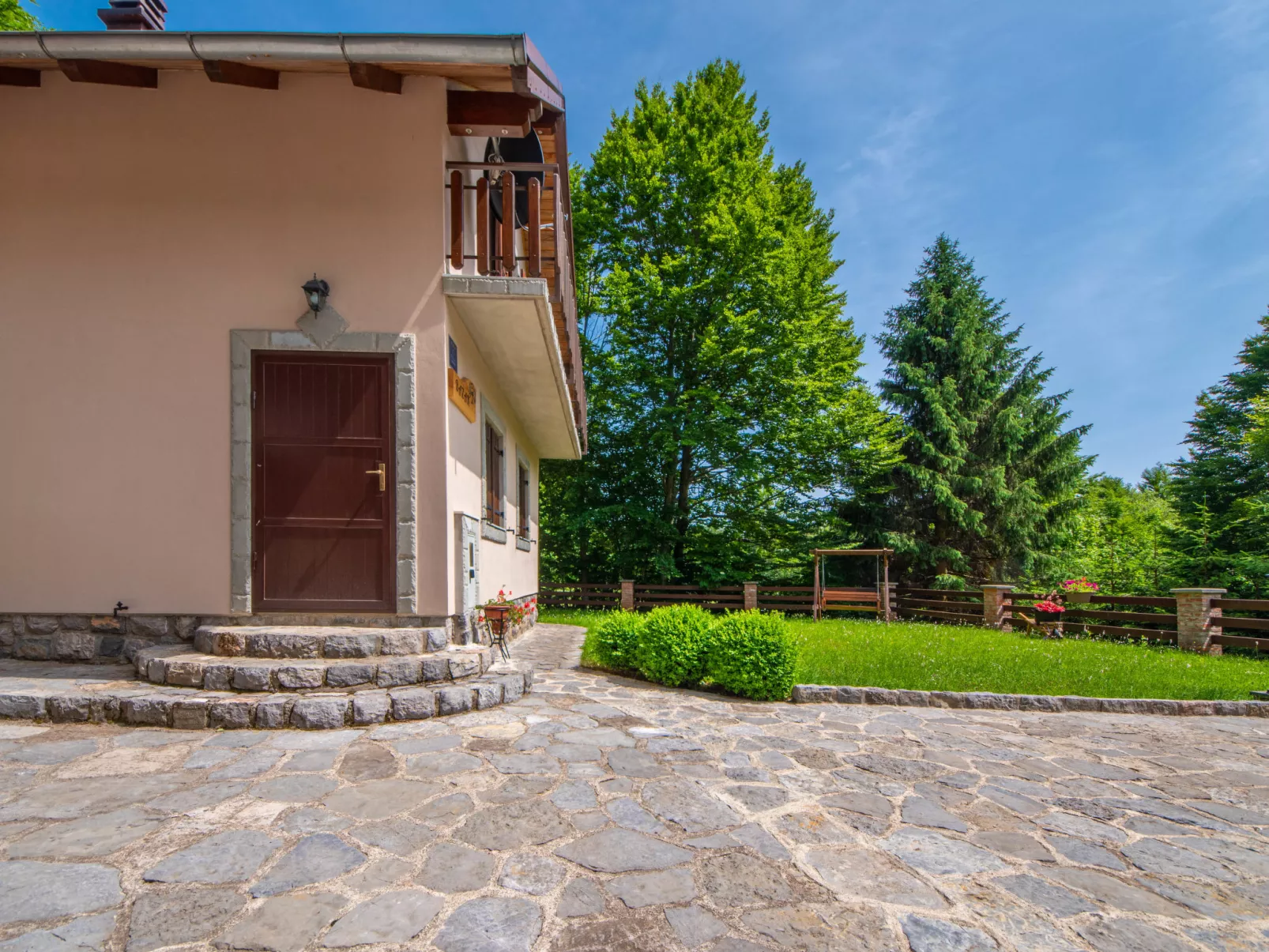 Bazak-Outside