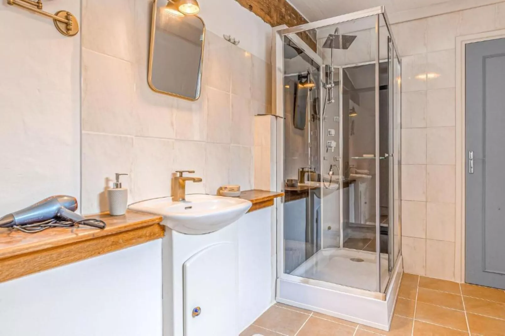 Chateau Feny-Bathroom