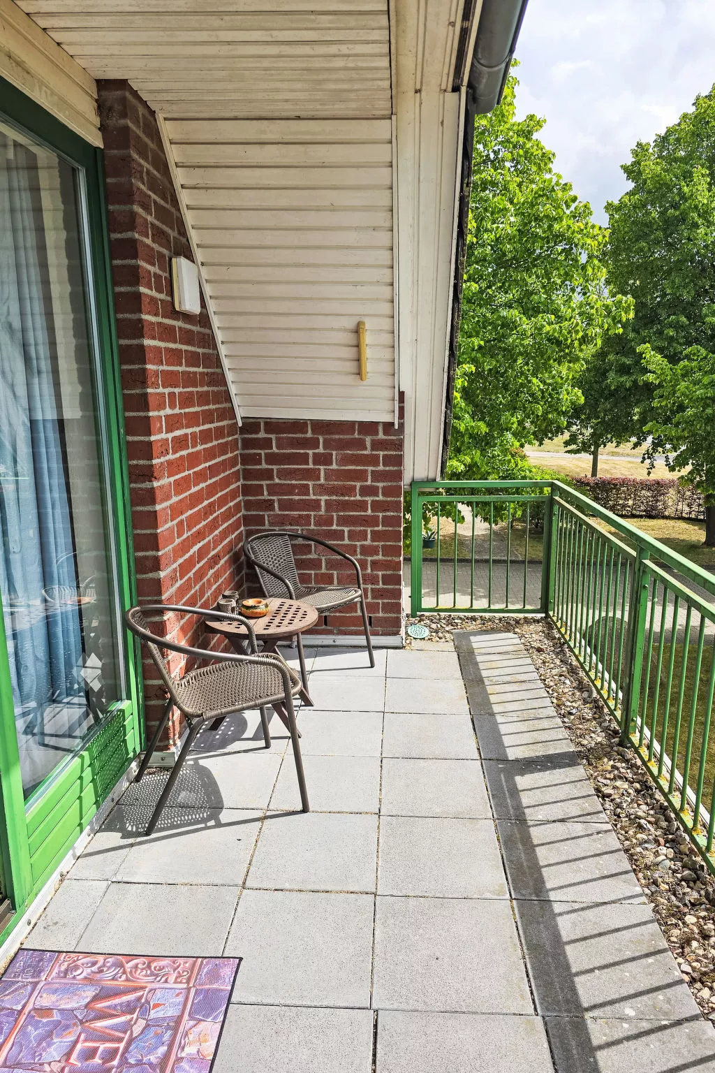 Wariner Straße-Draußen