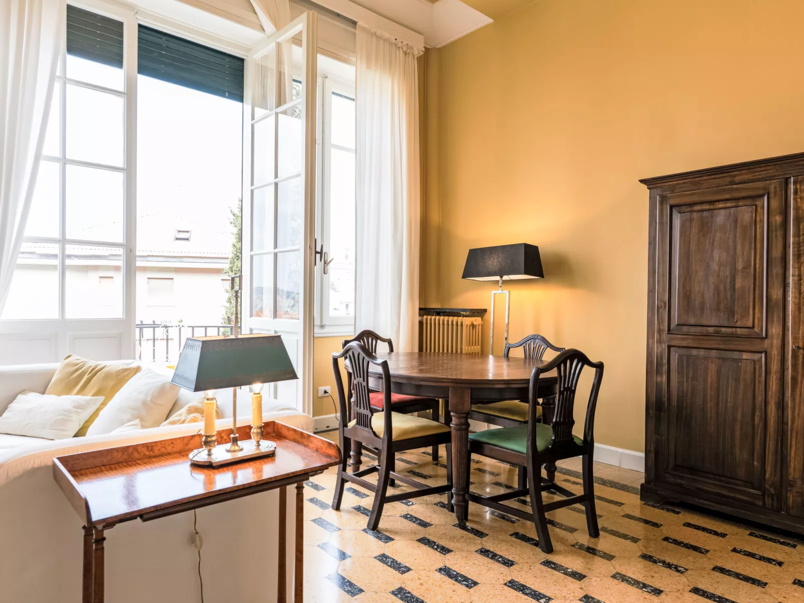 Villa Pinarello-Inside