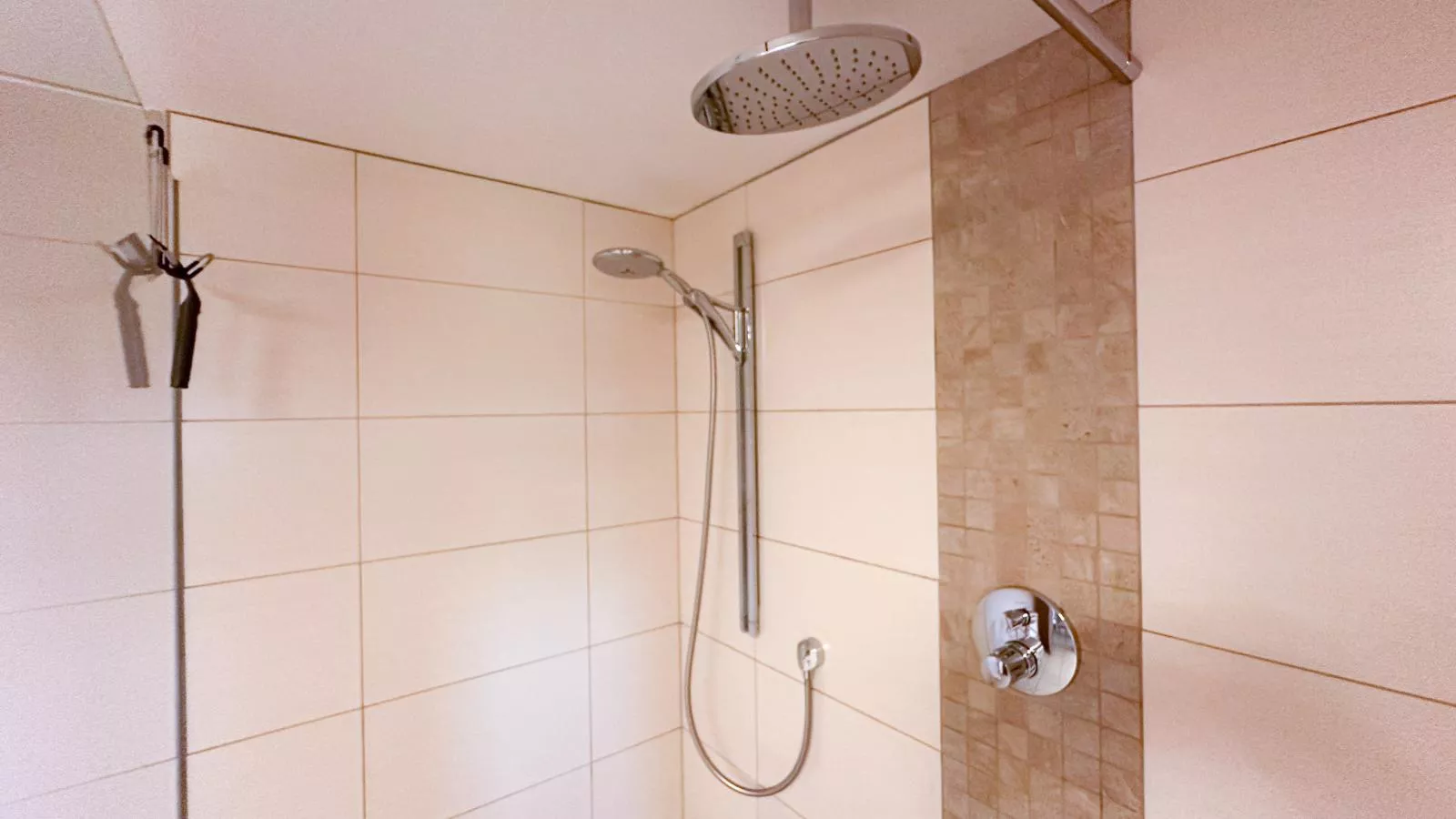 Eifelleben Kleinlangenfeld-Bathroom