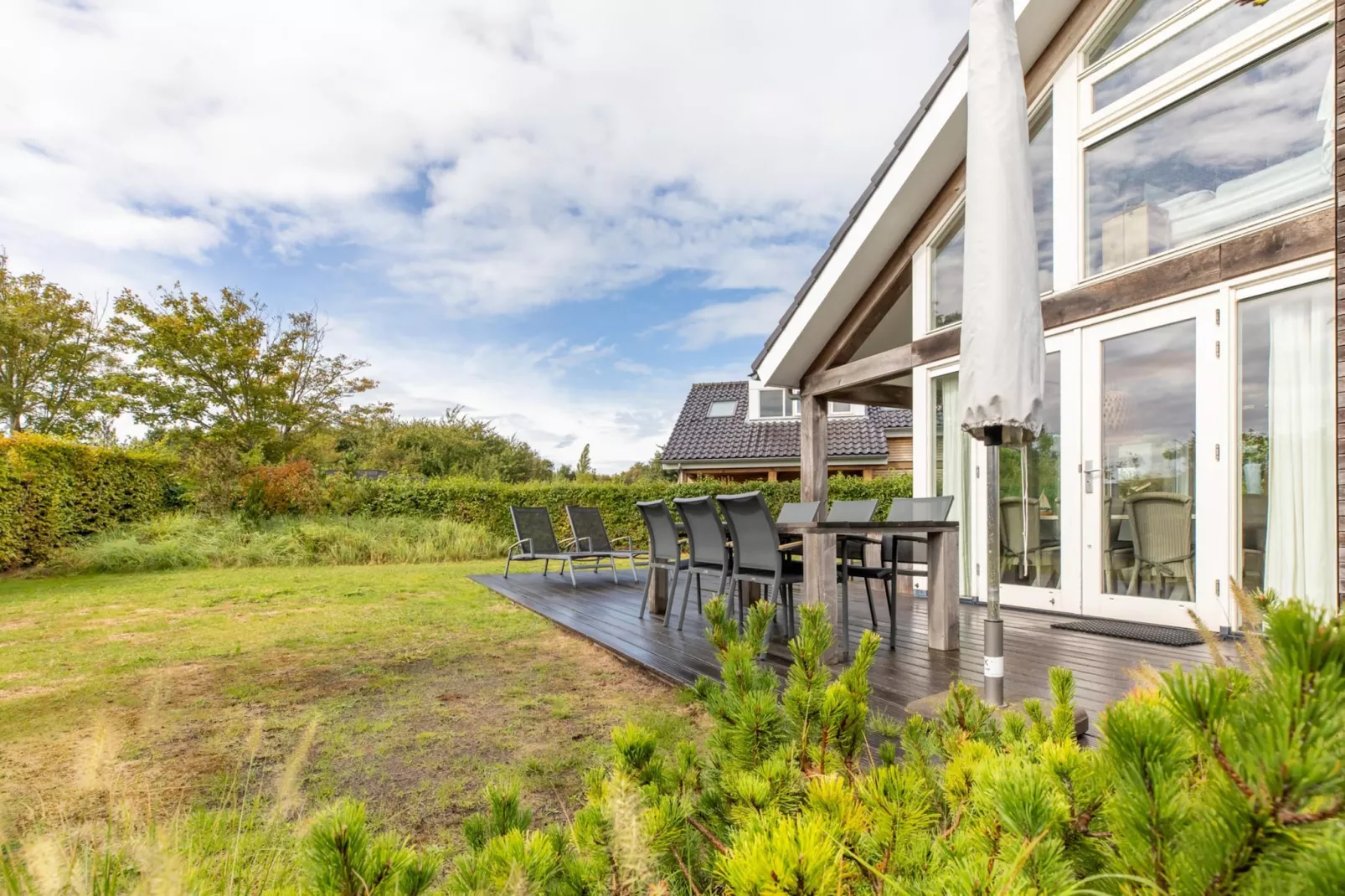 Zonnedorp Kavel 10 Renesse | Villa near the Beach & with Spacious Garden-Terrace balcony