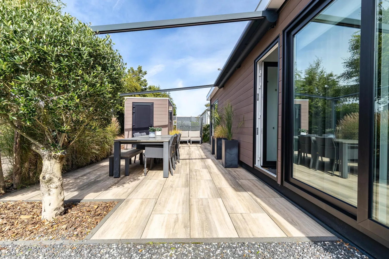 Chalet Julianahoeve | Beachhouse Renesse 2645-Terrasse / balcon