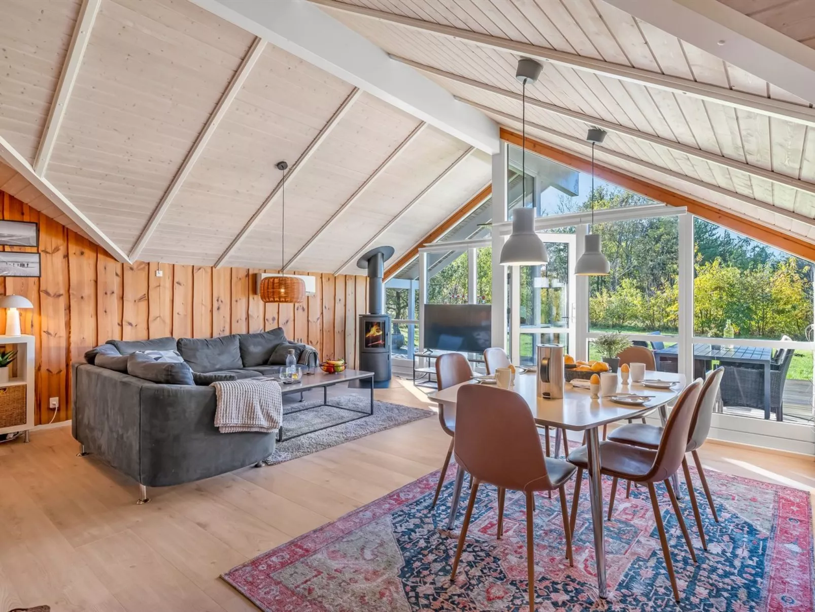 "Bole" - 10km from the sea-Drinnen