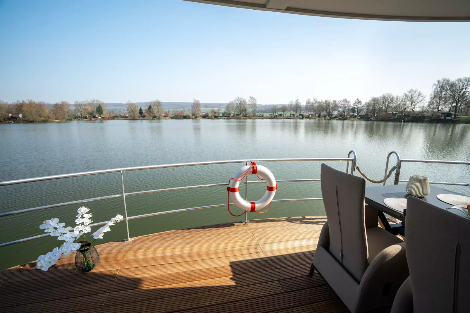 Hausboot in Höxter-Terrasse / balcon