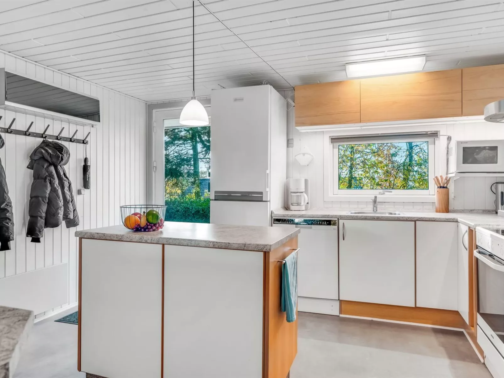 "Tamina" - 800m to the fjord-Dedans