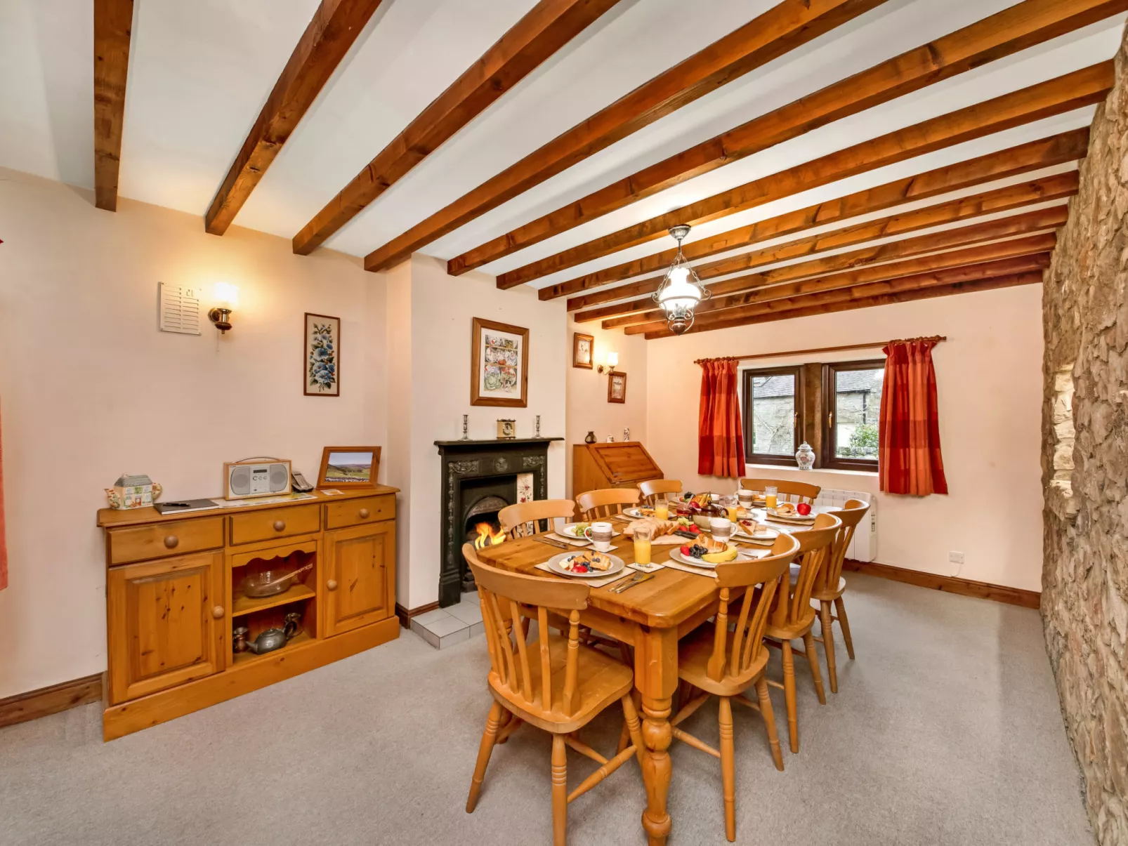 The Shires at Alstonefield-Dedans