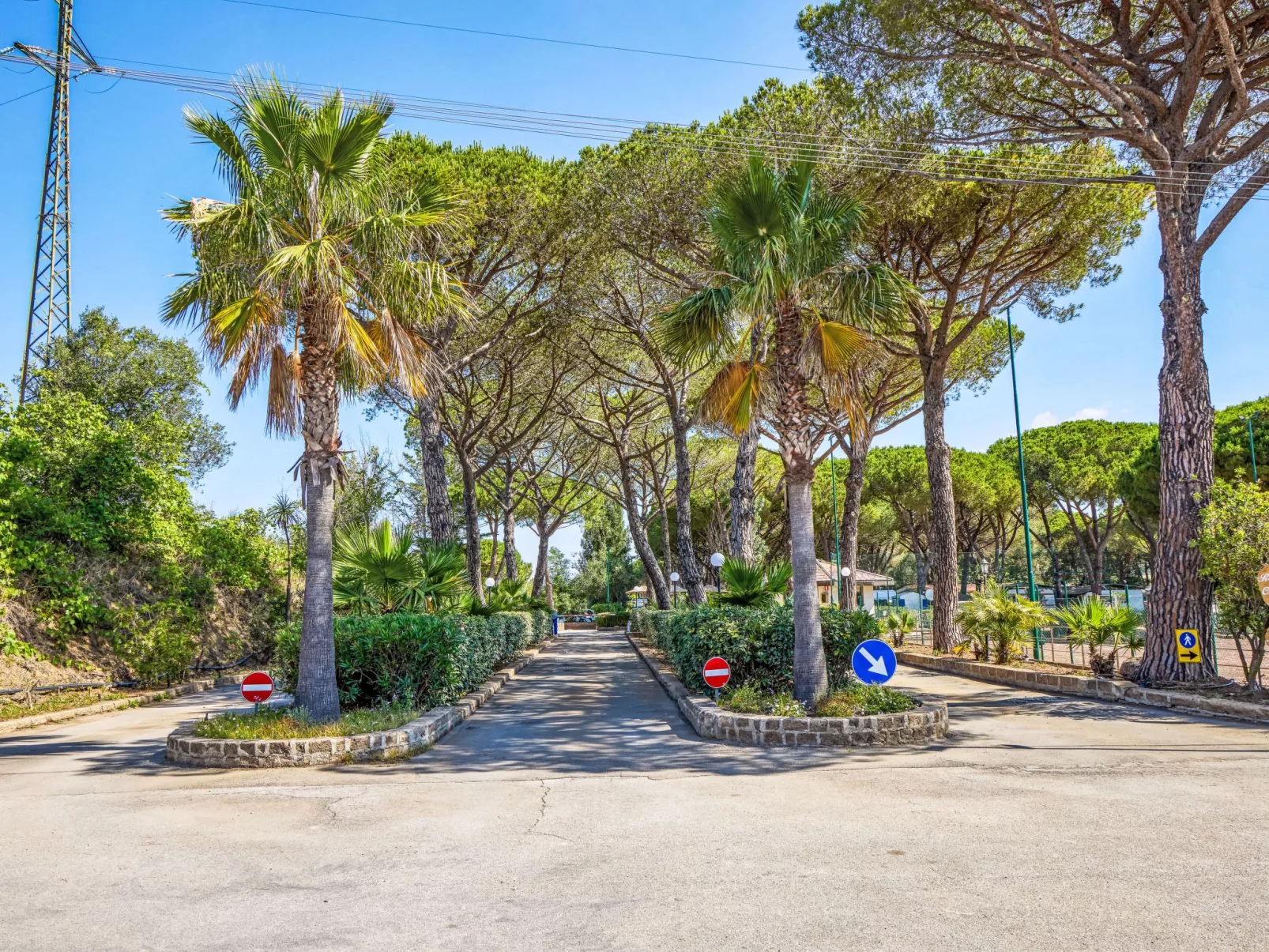 Costa D'Argento-Outside