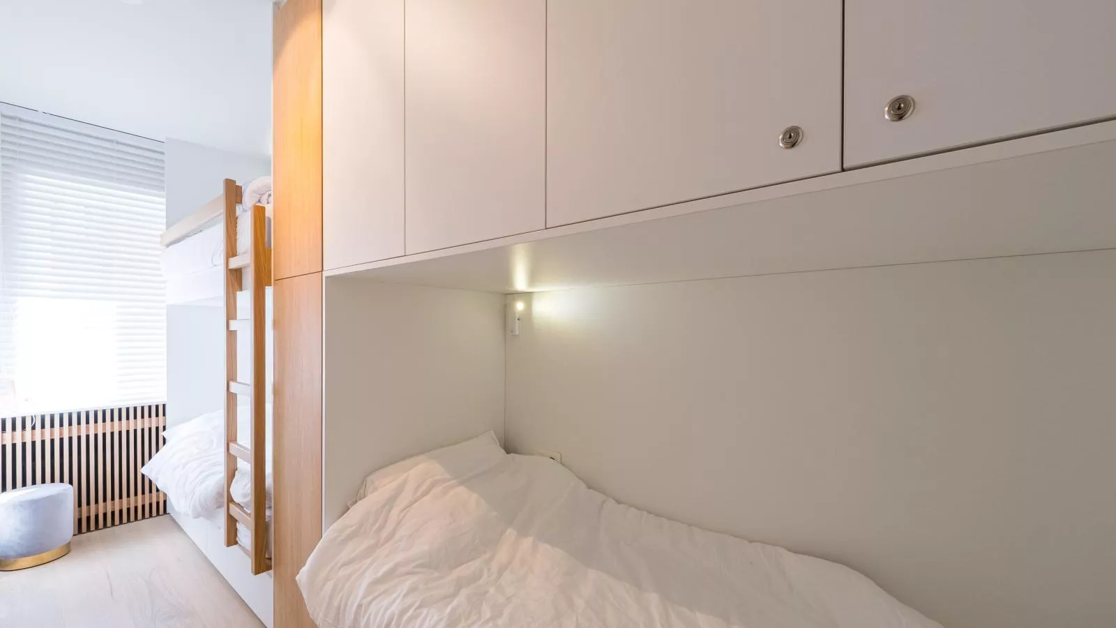 Jamani - 0101-Schlafzimmer