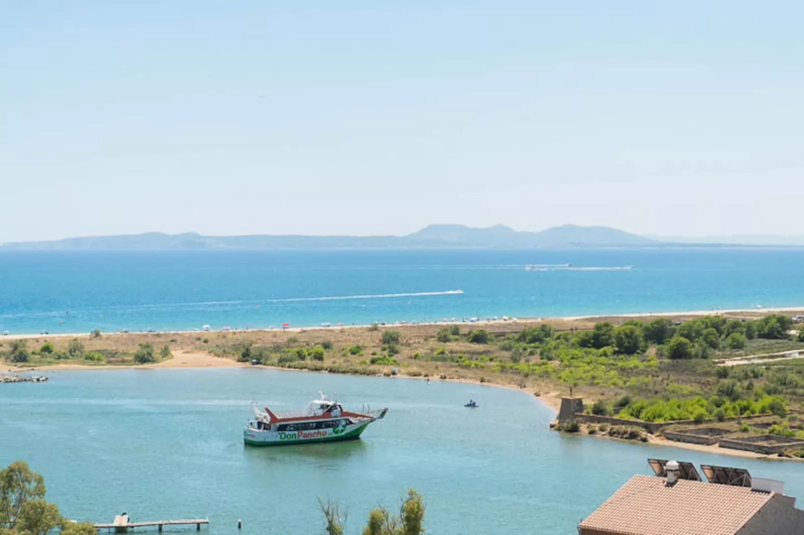 Studio à Roses-Untagged