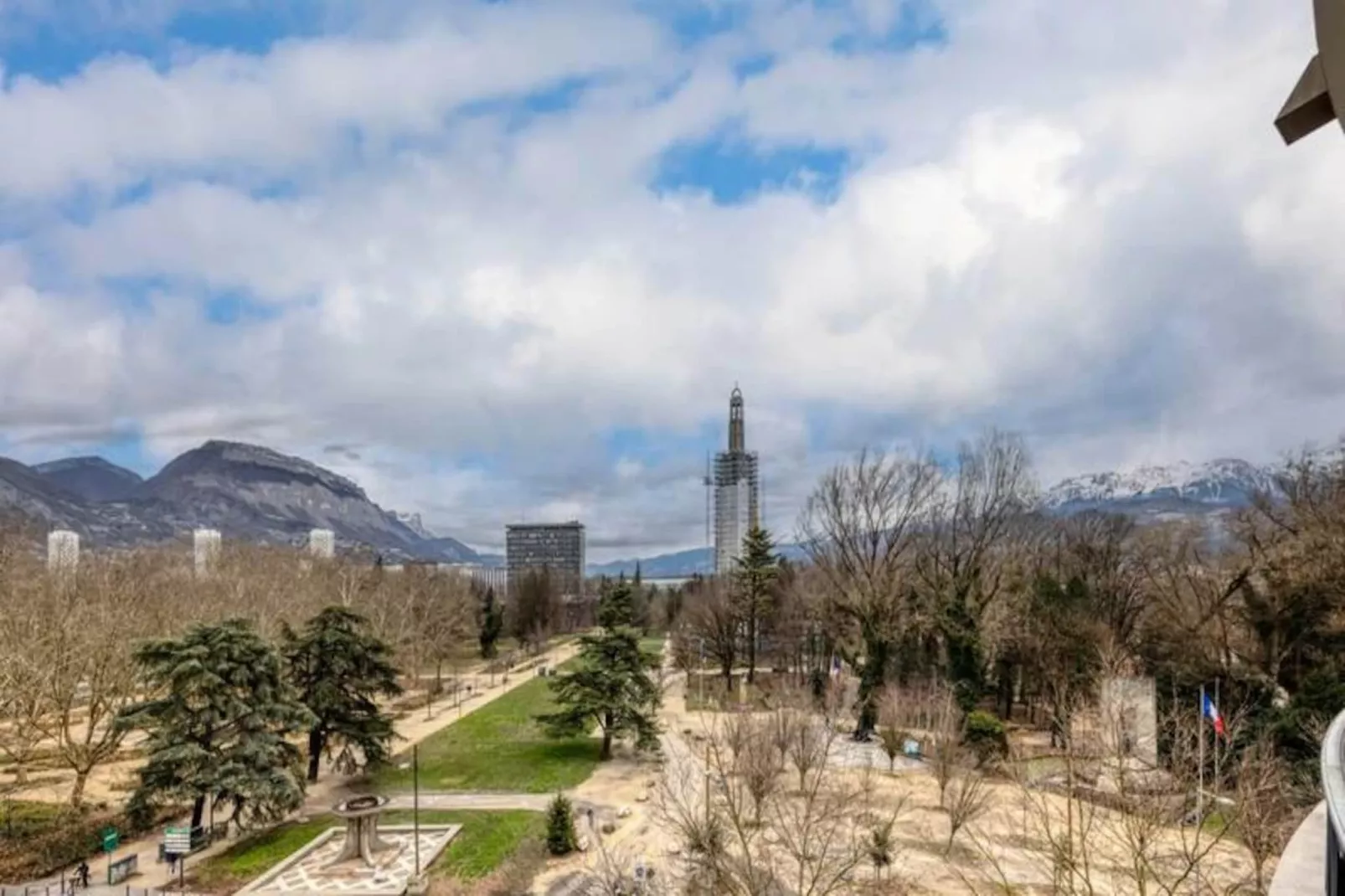 | The Precious 💎 Paul Mistral-Nicht zugeordnet