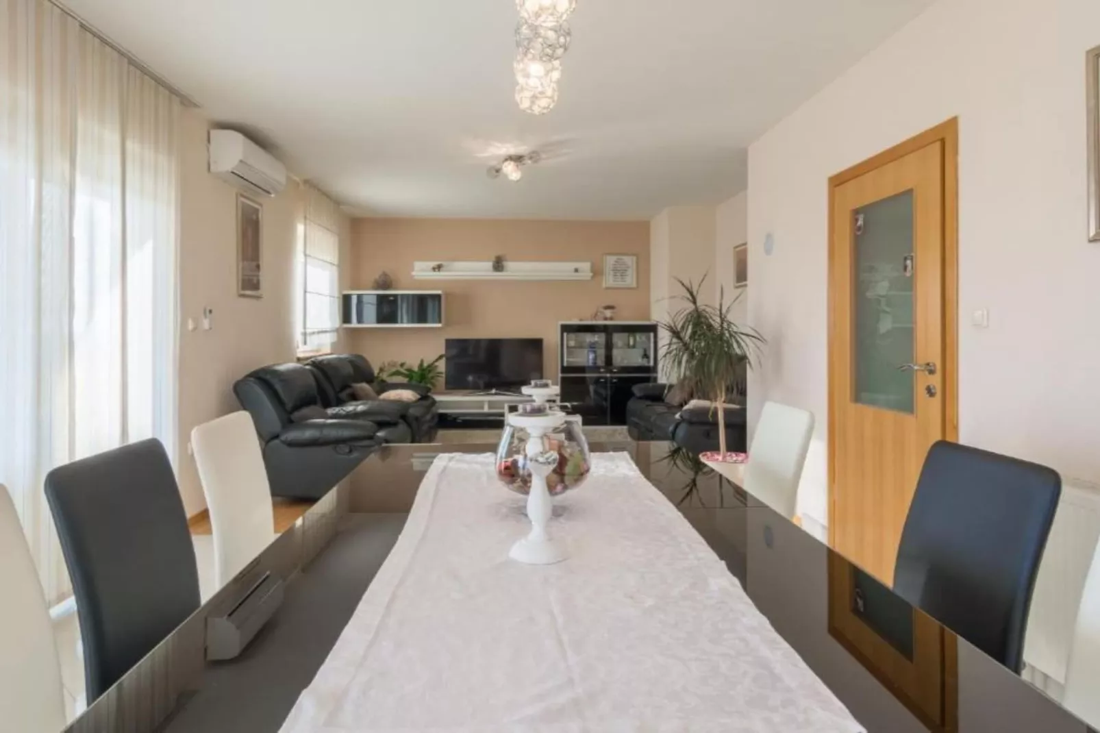 Holiday House BALEN with Swimming Pool - Six Bedroom Holiday House With Pool-Im Freien