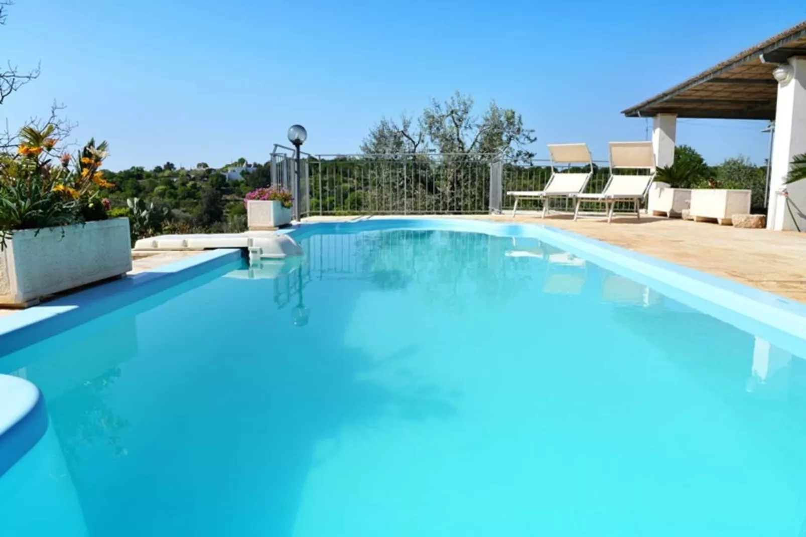 Holiday home Cisternino-Trullo Ulivo Antico-Piscine