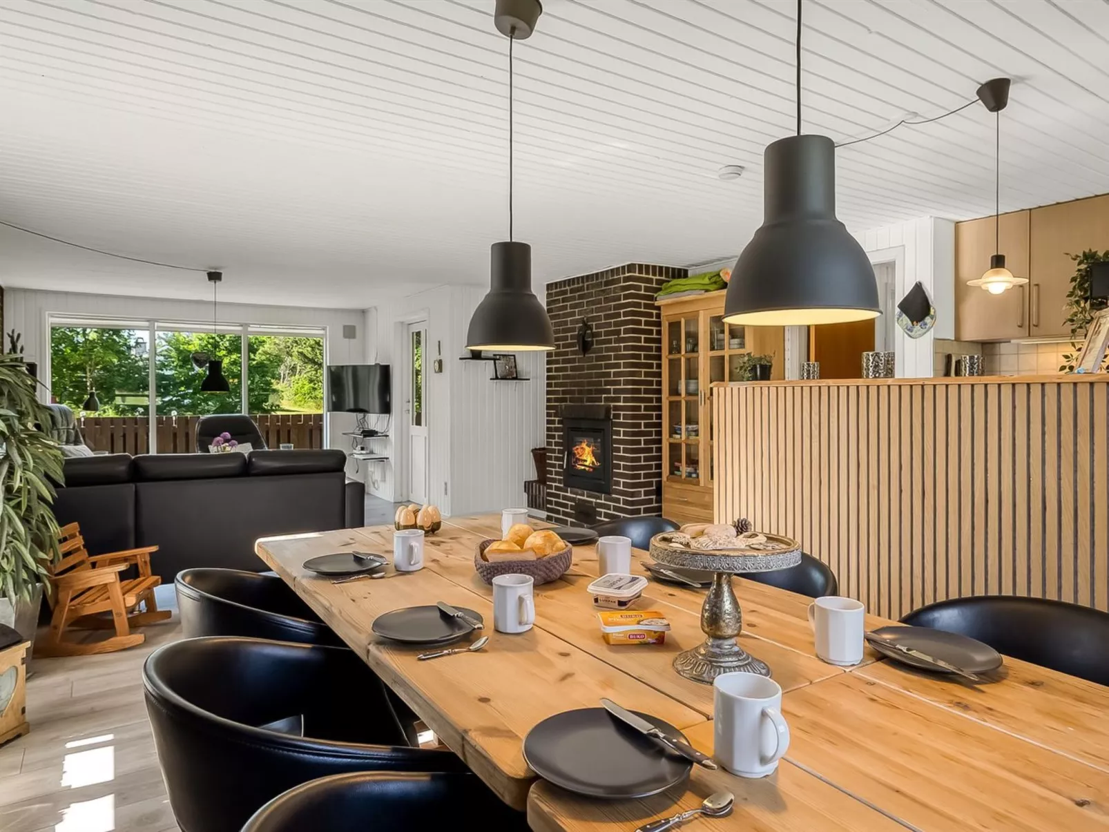 "Tholf" - 100m to the fjord-Inside