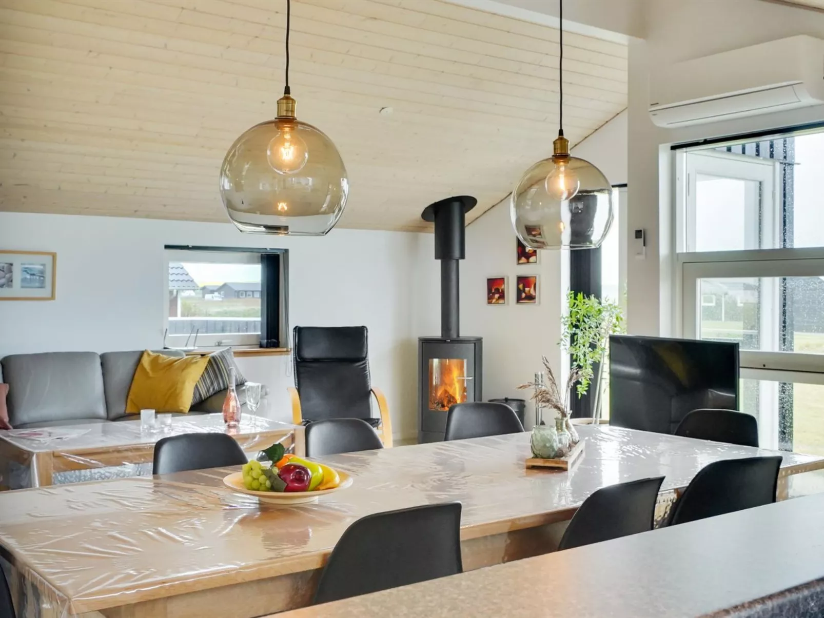 "Hildegunda" - 950m from the sea-Inside