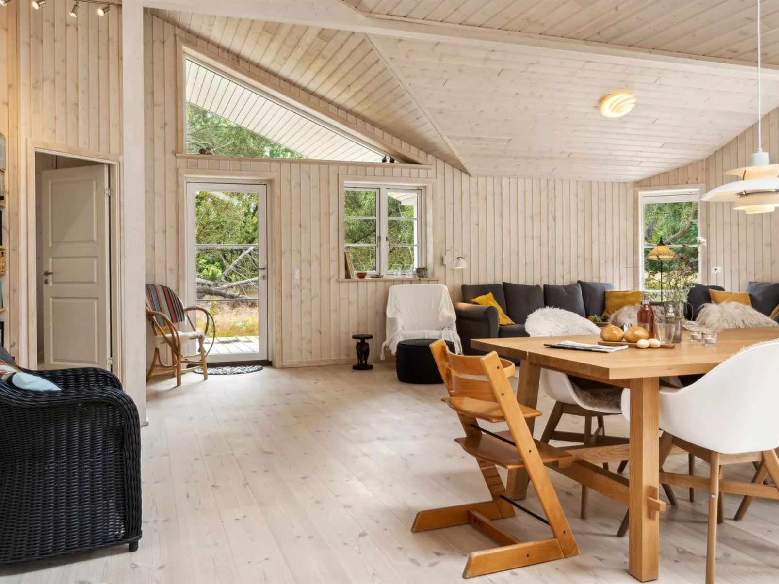 "Grethe" - 750m from the sea-Inside