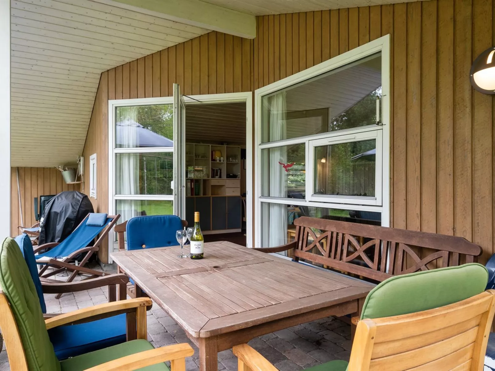 "Loreia" - 200m from the sea-Outside