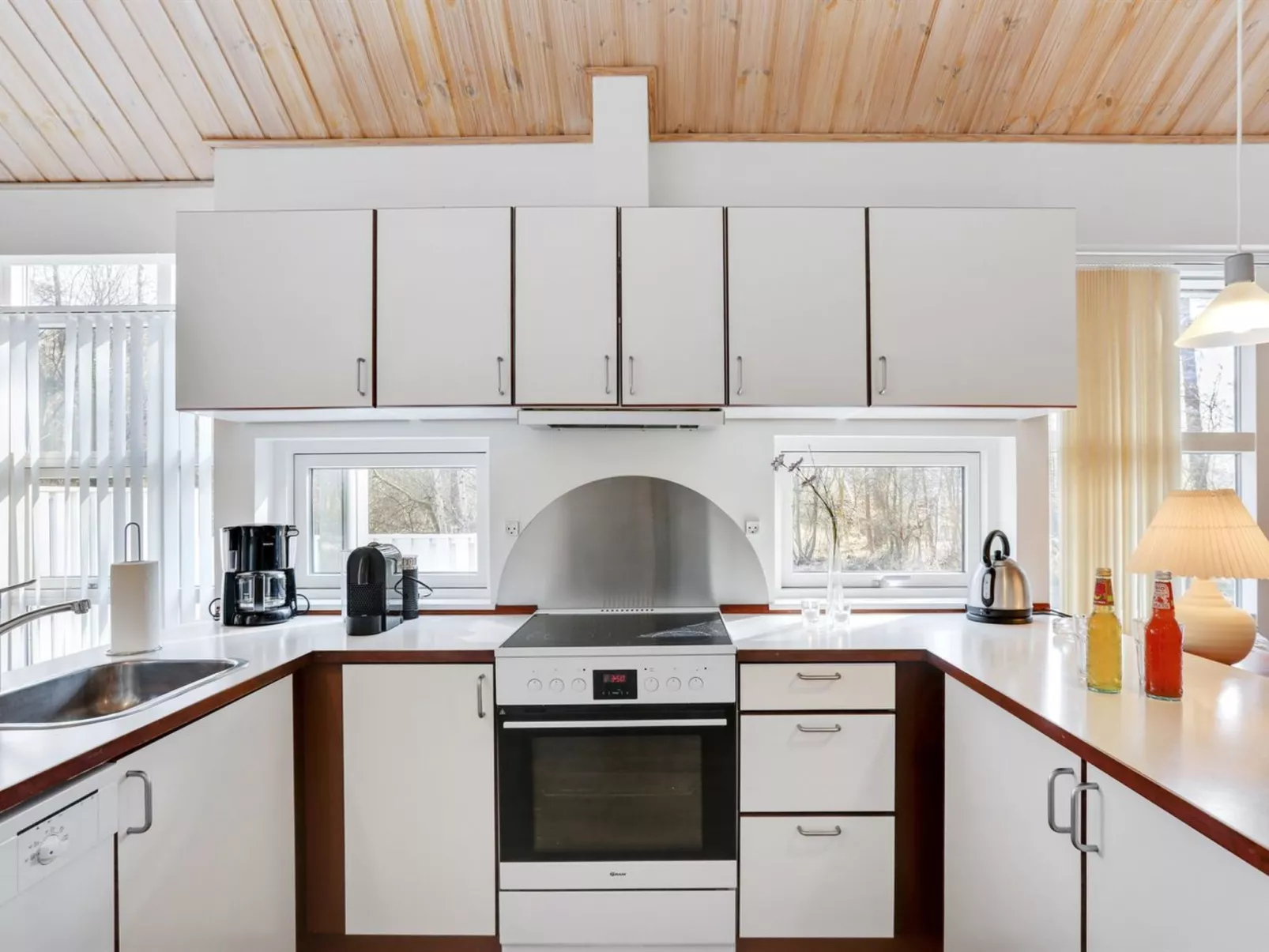 "Dorit" - 600m from the sea-Drinnen