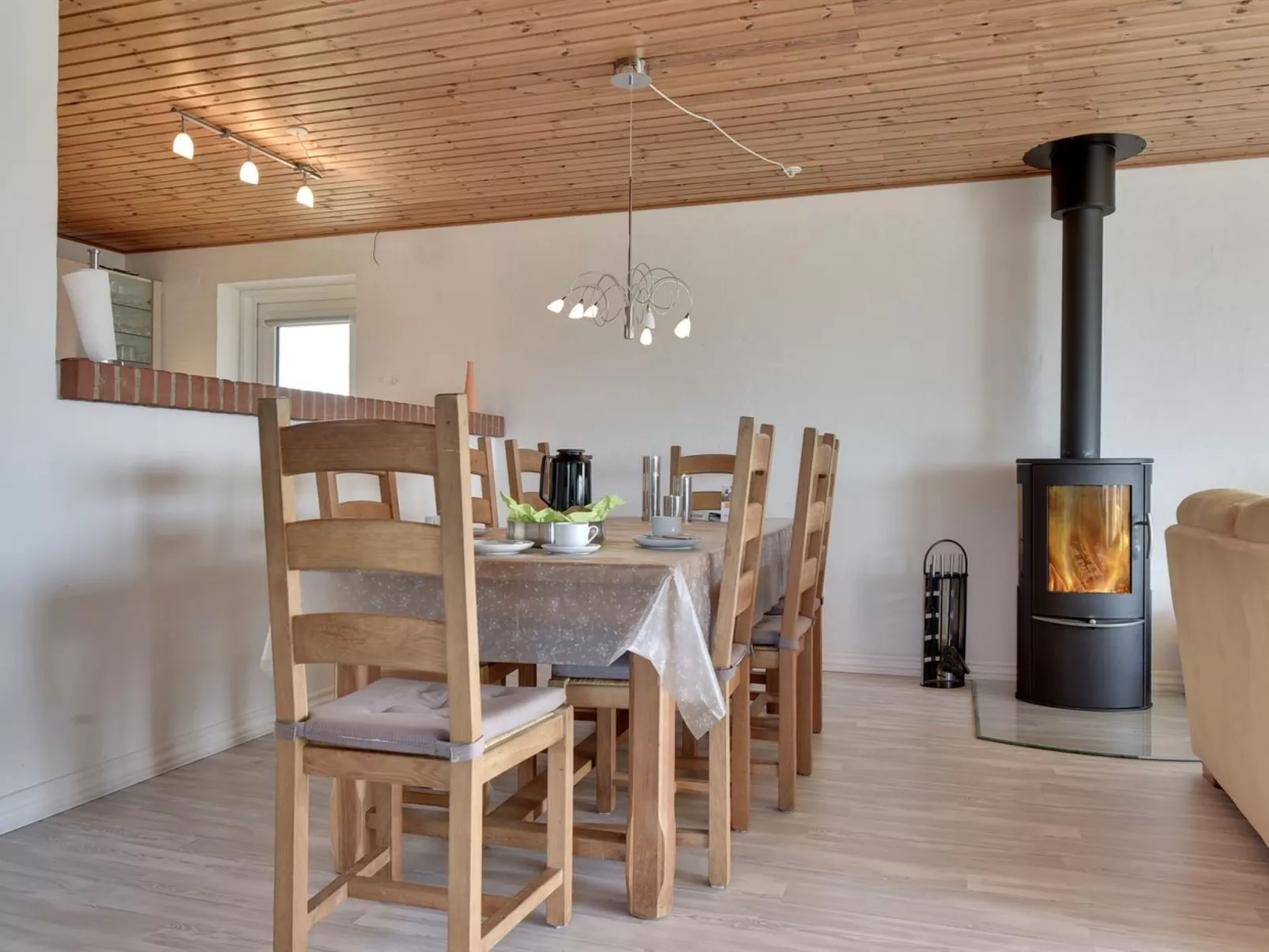 "Dorothea" - 450m to the fjord-Drinnen