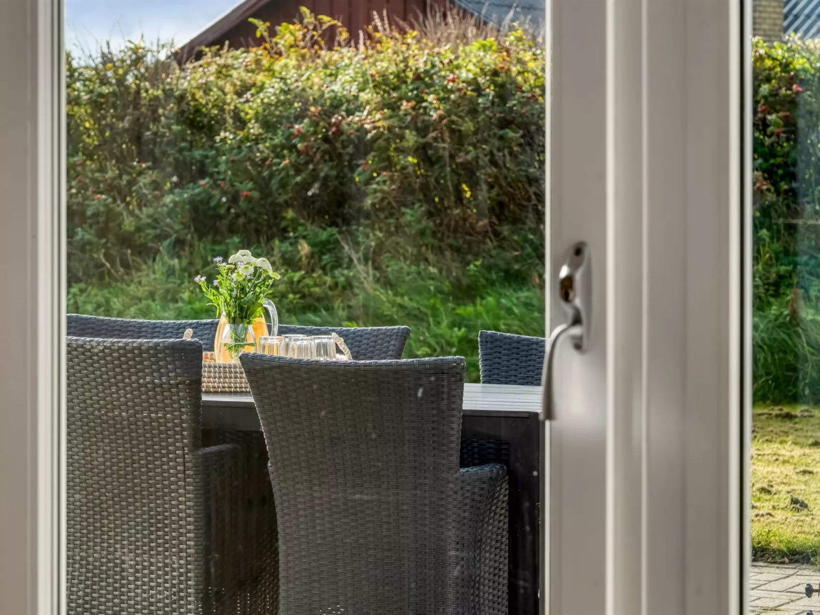 "Raadengaard" - 400m from the sea-Dehors