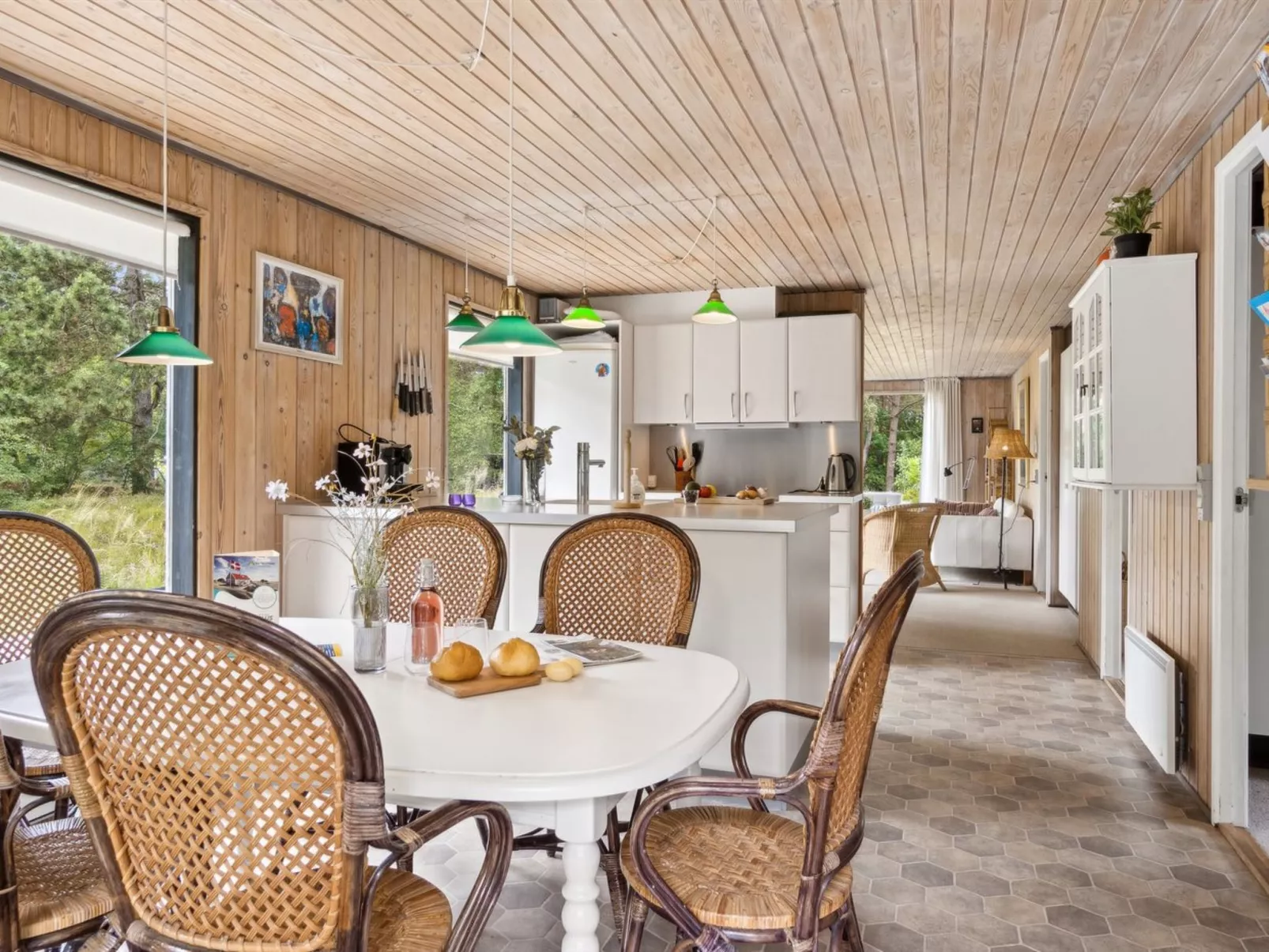 "Mirzə" - 250m from the sea-Drinnen