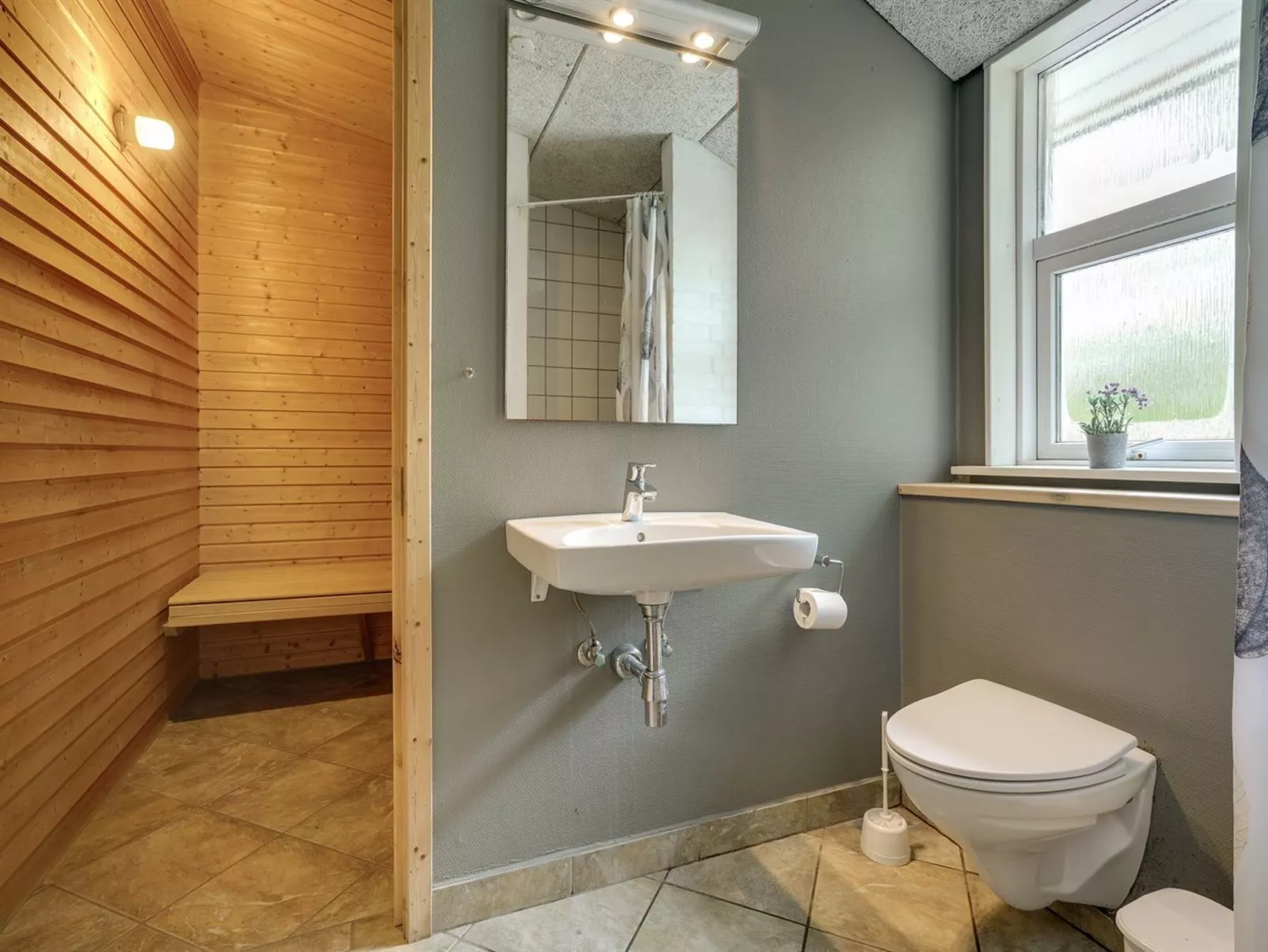 "Nael" - 1.6km from the sea-Drinnen