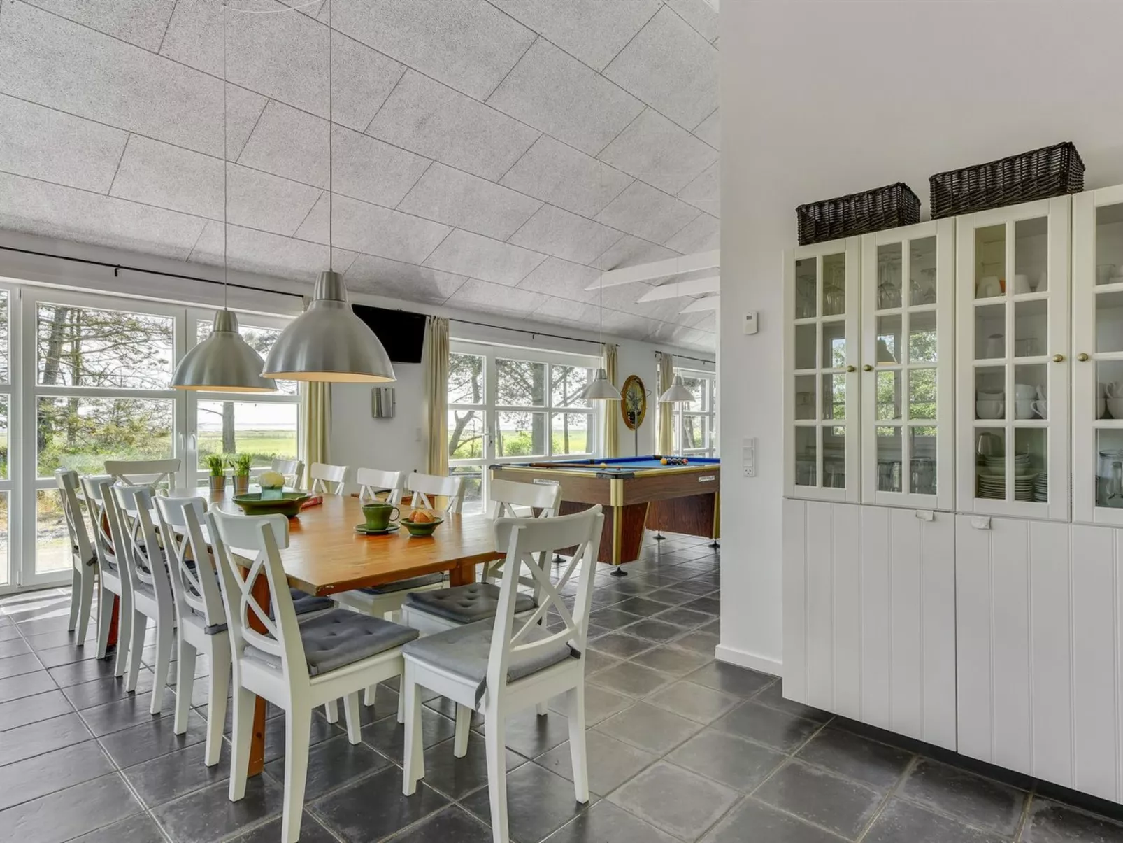 "Svanborg" - 3.7km from the sea-Dedans