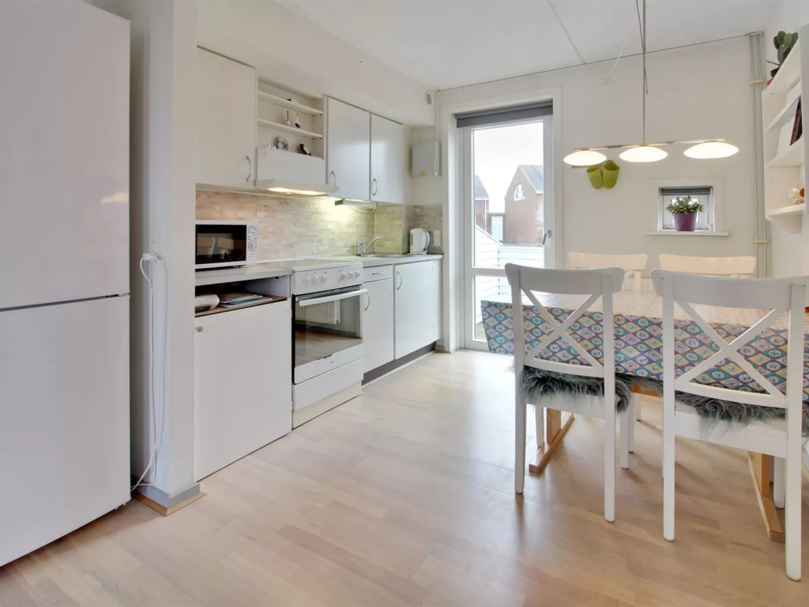 "Mildred" - 2.3km from the sea-Drinnen