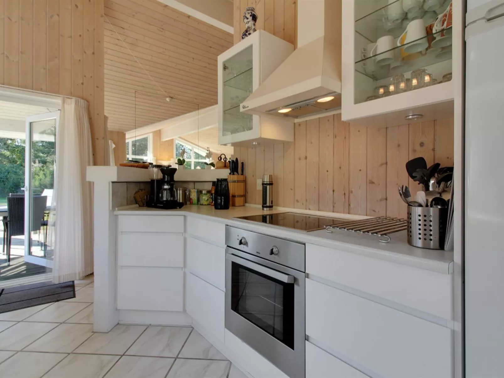 "Aniki" - 1.4km from the sea-Inside