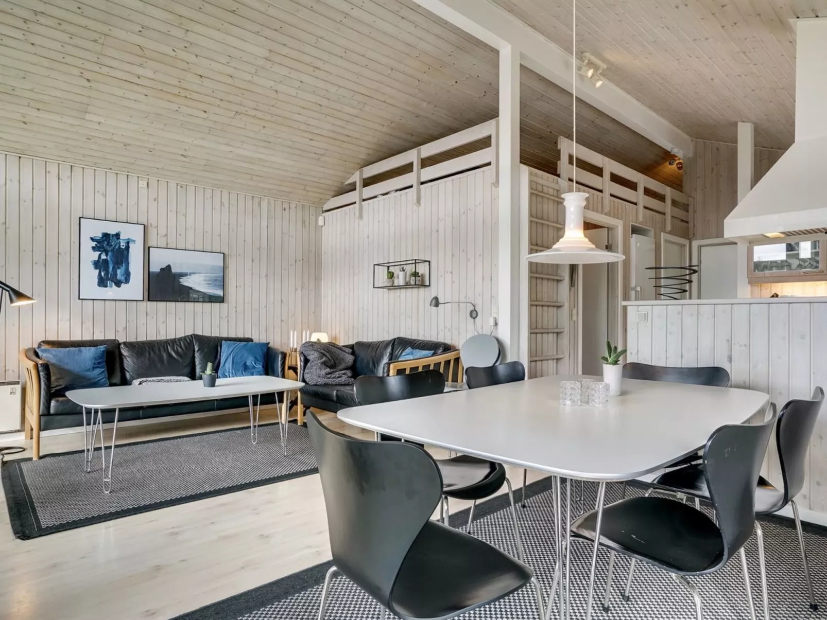 "Börge" - 3.9km from the sea-Drinnen