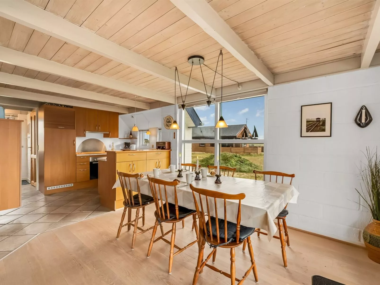 "Eringisl" - 50m from the sea-Drinnen