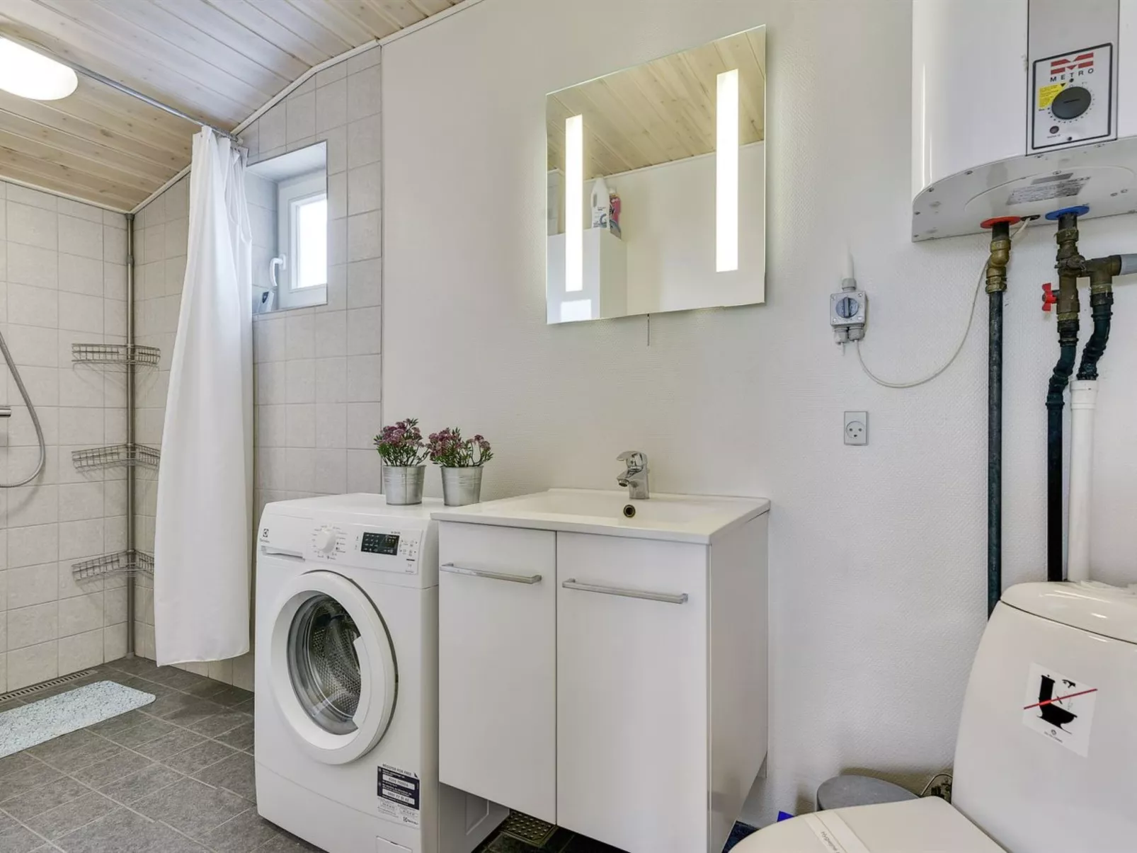 "Heralde" - 250m from the sea-Drinnen