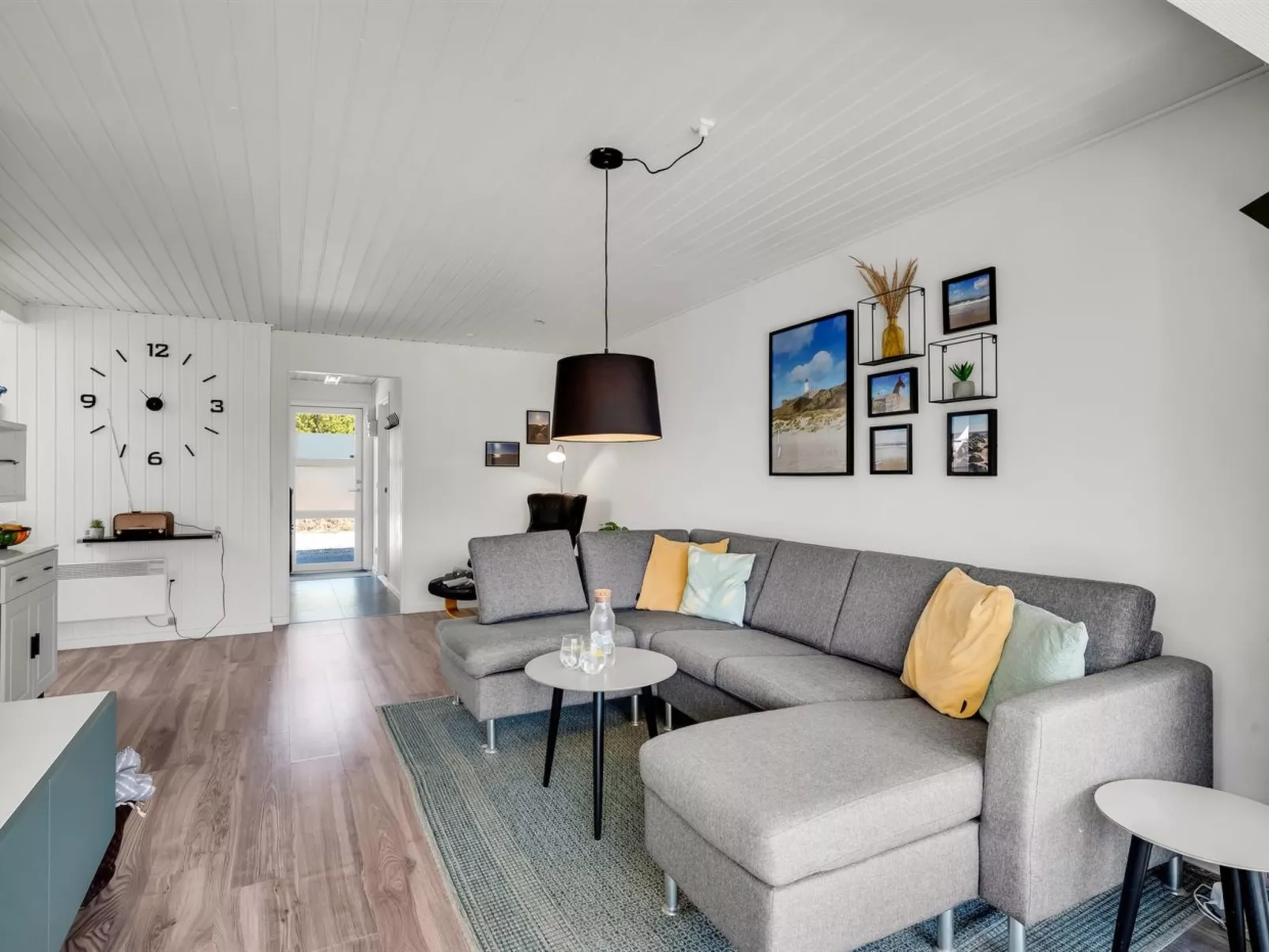 "Clemence" - 900m from the sea-Inside