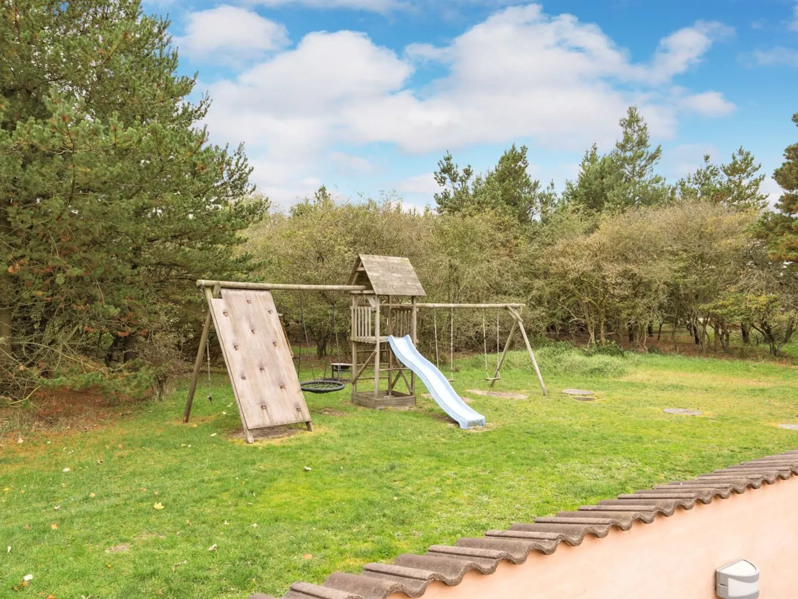 "Vicktoria" - 500m to the fjord-Draußen