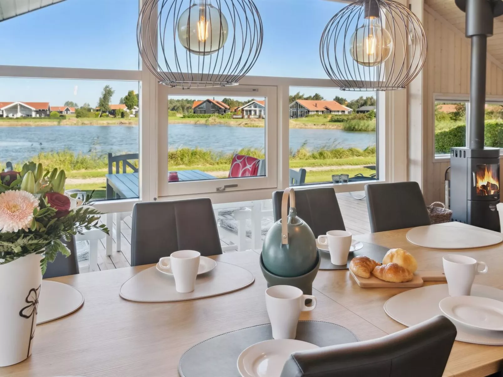 "Godtfrede" - 950m from the sea-Inside