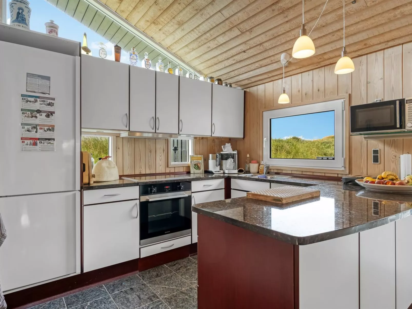 "Rosemari" - 260m from the sea-Drinnen