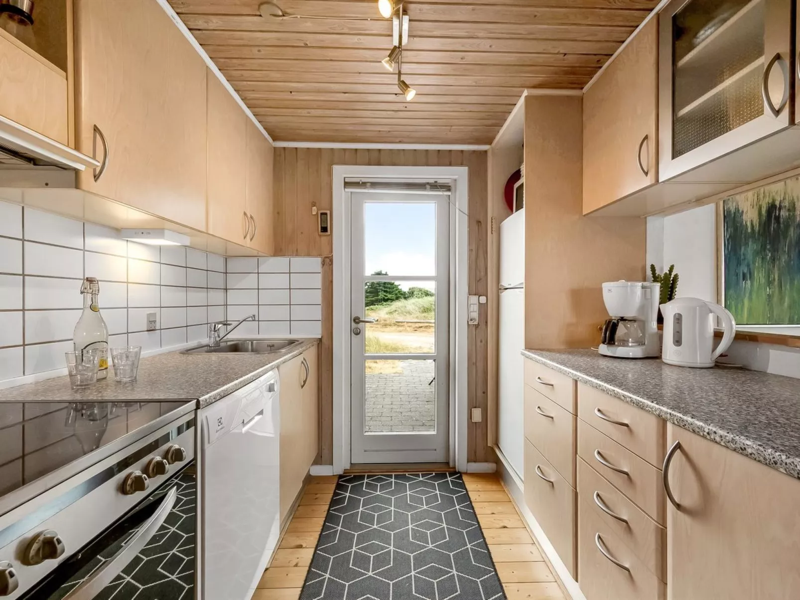 "Drifa" - 600m from the sea-Dedans