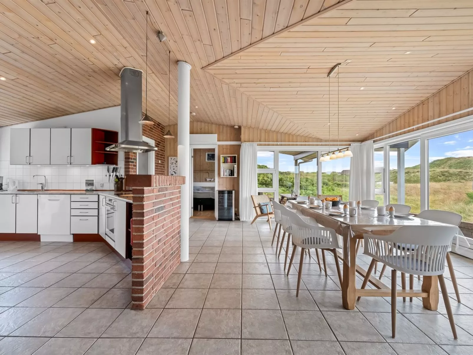 "Eugenie" - 450m from the sea-Dedans